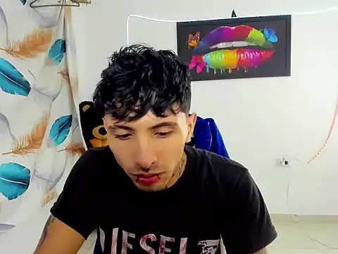 felix_mSqueen: вебкам-шоу