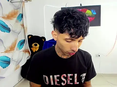 felix_mSqueen webkamerás műsora