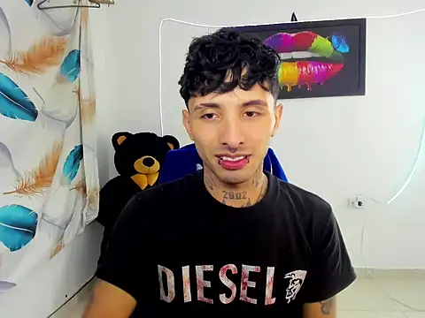 felix_mSqueenn Webbikameraesitys