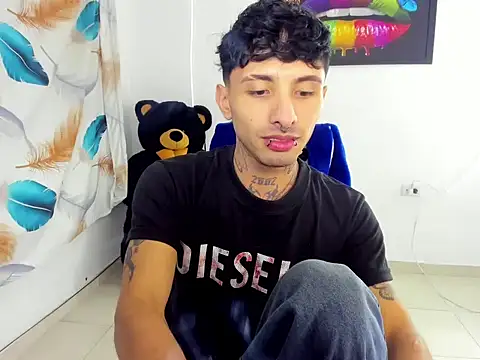 felix_mSqueenn Webbikameraesitys