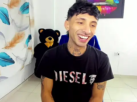 felix_mSqueen Webcamshow