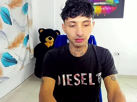 felix_mSqueen Webcamshow