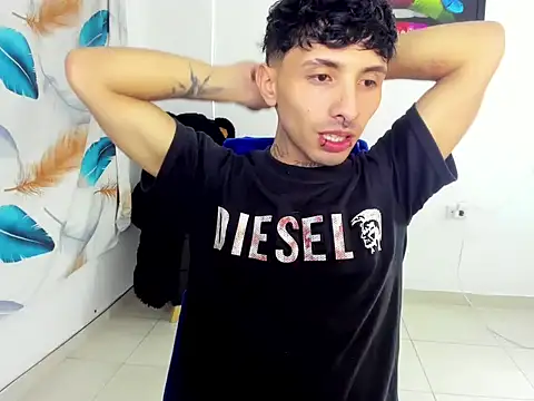 Show de felix_mSqueen na webcam