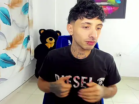 felix_mSqueen Webcamshow