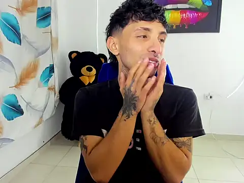 Show modela felix_mSqueen na web-kameri