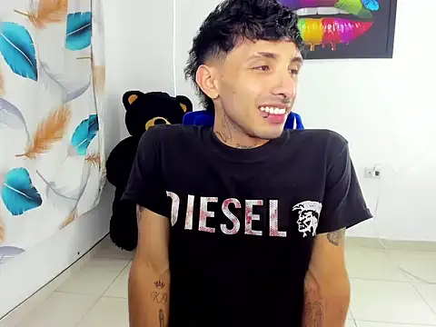 felix_mSqueen Webcamshow