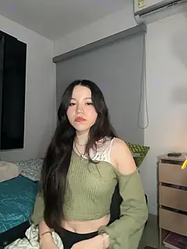 _RubyNoir_ Adlı Modelin Canlı XXX Sohbeti
