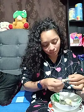 Estrella2001 Live XXX-chat