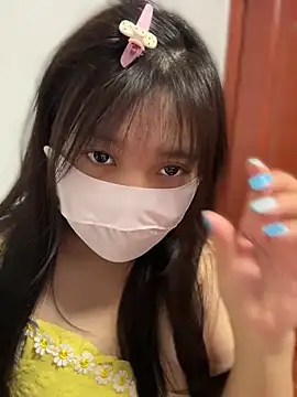 yiyi-love 网络视讯表演