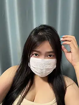 yiyi-love 网络视讯表演