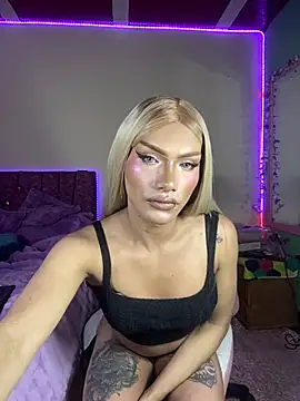 _KittyQueen12 Webcam show