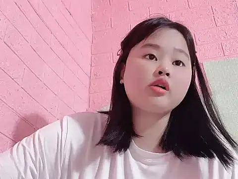 Elysia679 Pertunjukan Webcam
