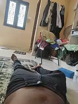 kamamadhuuu Show in webcam