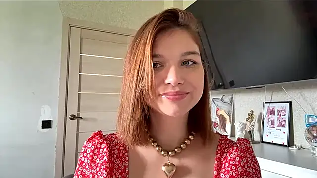 Karolinefrogn Webbikameraesitys