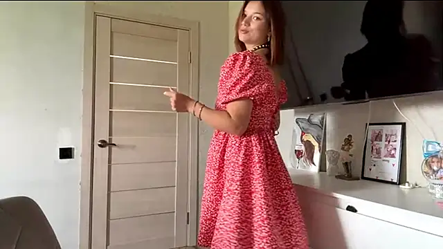 Karolinefrog Webcamshow