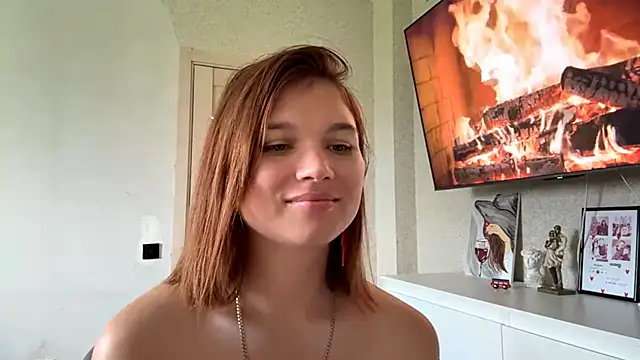 Karolinefrog's Webcam Show