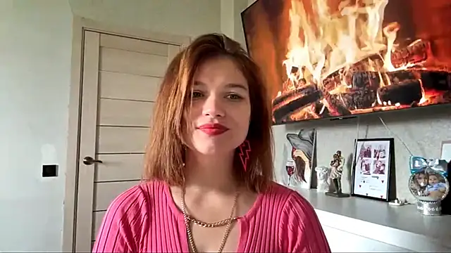 Karolinefrog Webcam Show