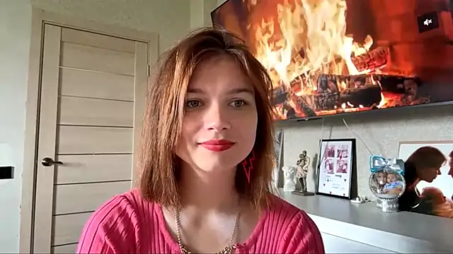 Karolinefrog Webcamshow
