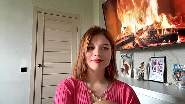 Karolinefrog's Webcam Show