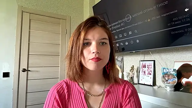 Karolinefrog Webcamshow