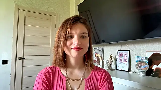 Karolinefrog's Webcam Show