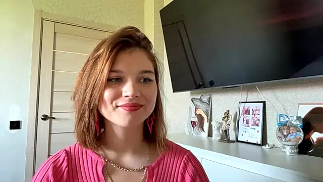 Karolinefrog Webcam-Show