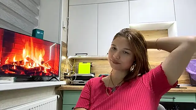 Karolinefrog ওয়েবক্যাম শো