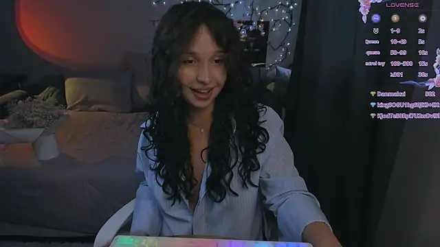 Chat XXX en directo de WeepyMoon