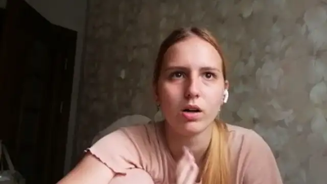 LeighaGreenley's Webcam Show
