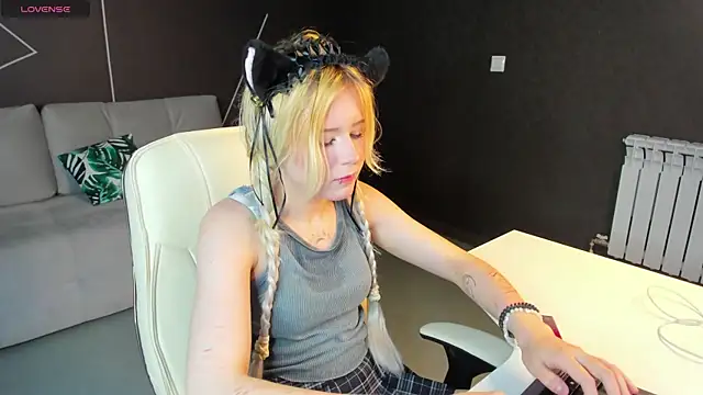 kikipeach Adlı Modelin Web Kamerası Şovu