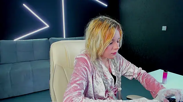 kikipeach Live XXX-Chat