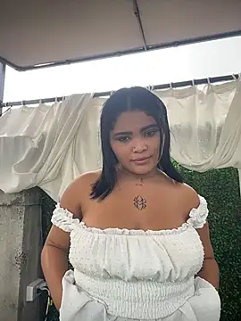 HoneyBunXXX's Webcam Show