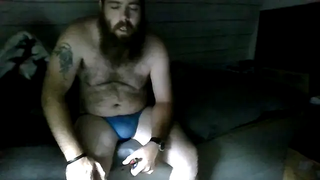 ThisGuy42o Show in webcam
