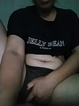 חדר צ'אט בשידו ר חי של Nelly_sexy