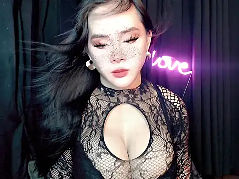 Вебкам-шоу ExpensiveTiffanyxx