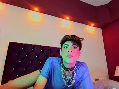 Nicolass_23 Webcam-Show