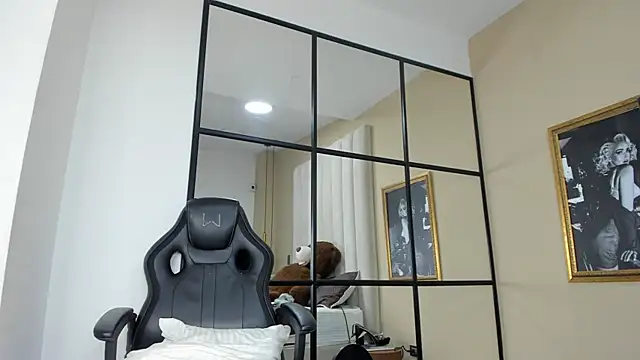 JuicyLana Webcamshow