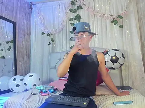 Webkamerová show your_kitty_boy