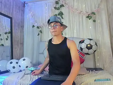 Вебкам-шоу your_kitty_boy