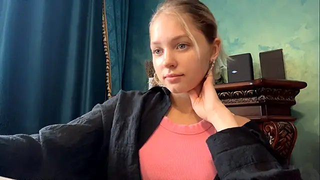 EveryoneEve's Live XXX Chat