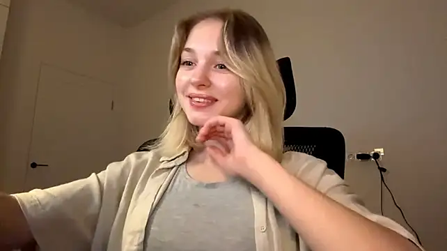 EveryoneEve: вебкам-шоу