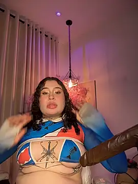Chat +18 de Doll_Ivy ao vivo