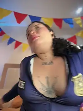 Show de Doll_Ivy na webcam