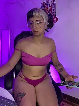 RebelKitty_'s Webcam Show
