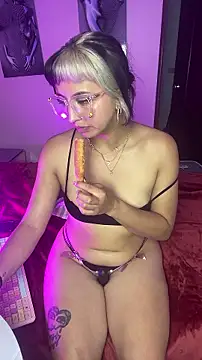 הופעת וובקאם של RebelKitty_