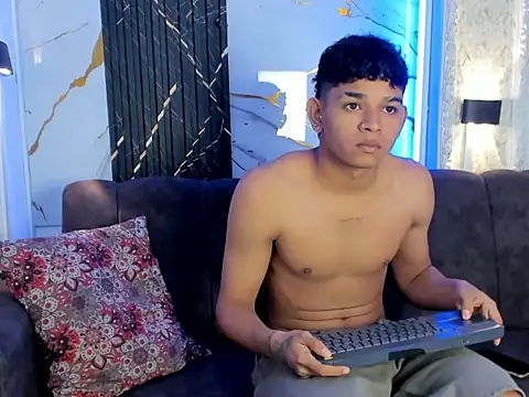 nova_mitchell7 webcam show