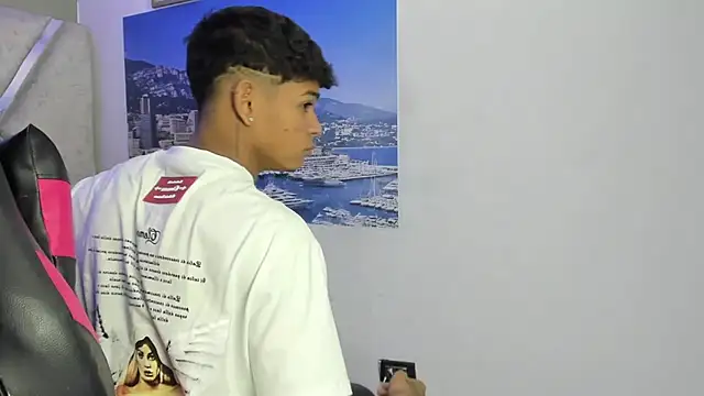 Show modela nova_mitchell7 na web-kameri