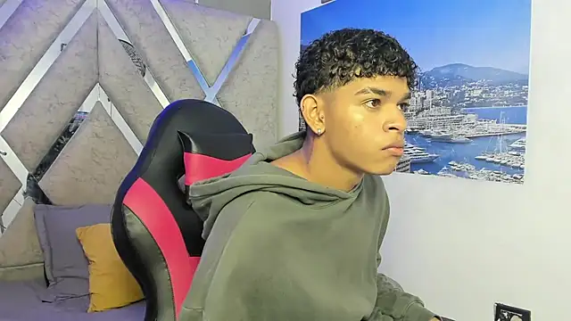 Show modela nova_mitchell7 na web-kameri