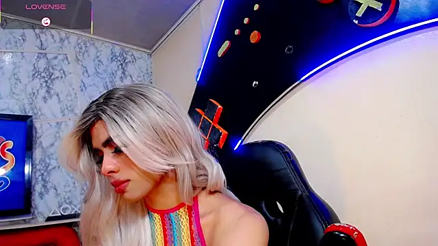 Show modela Silvana_Boyer na web-kameri