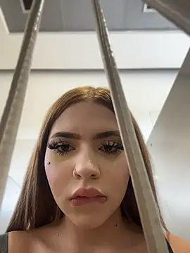 ChloeCollins__'s Live XXX Chat